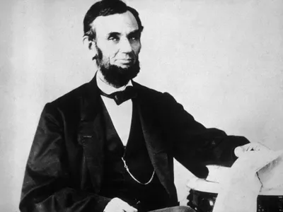 Born in a one-room log cabin in Kentucky, Abraham Lincoln rose to the presidency in 1861.

